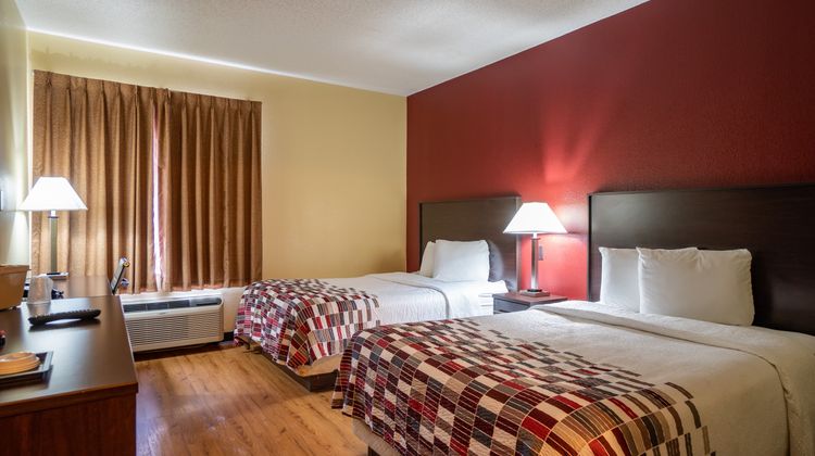 Red Roof Inn & Suites Indianapolis Arprt Room