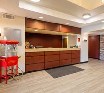 Red Roof Inn & Suites Indianapolis Arprt Lobby