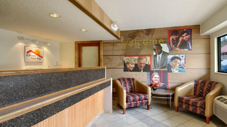 <b>Red Roof Inn Parkersburg Lobby</b>. Images powered by <a href="https://www.leonardoworldwide.com/" title="Leonardo Worldwide" target="_blank">Leonardo</a>.