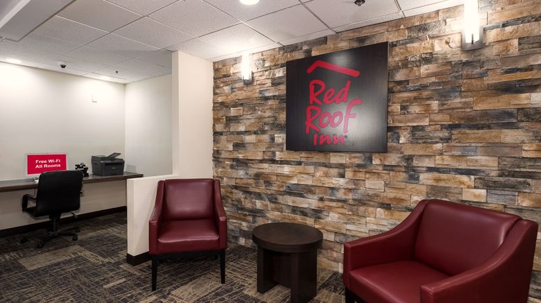 <b>Red Roof Inn Hartford - New Britain Lobby</b>. Images powered by <a href="https://www.leonardoworldwide.com/" title="Leonardo Worldwide" target="_blank">Leonardo</a>.
