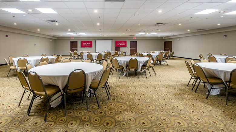 <b>Red Roof Inn Hartford - New Britain Meeting</b>. Images powered by <a href="https://www.leonardoworldwide.com/" title="Leonardo Worldwide" target="_blank">Leonardo</a>.
