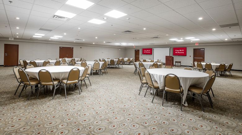<b>Red Roof Inn Hartford - New Britain Meeting</b>. Images powered by <a href="https://www.leonardoworldwide.com/" title="Leonardo Worldwide" target="_blank">Leonardo</a>.