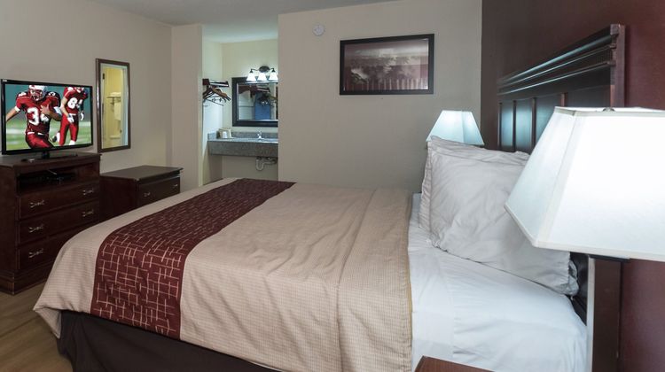 Red Roof Inn Chipley Room