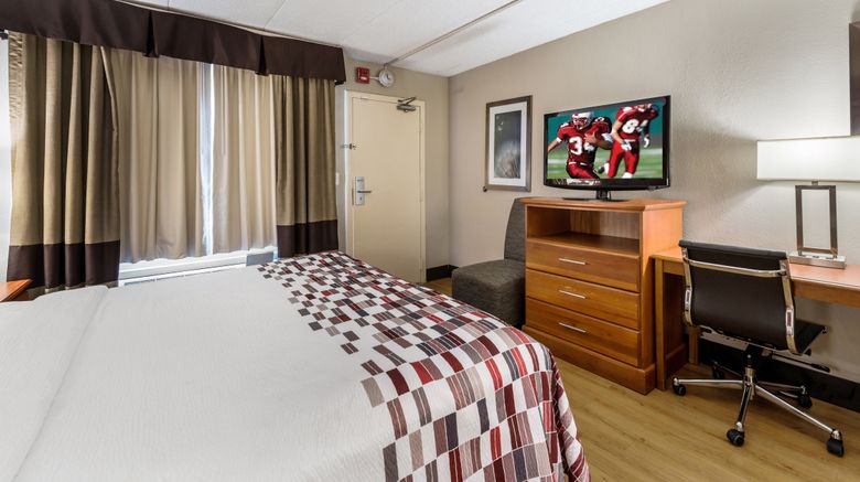 <b>Red Roof Inn Morton Grove Room</b>. Images powered by <a href="https://www.leonardoworldwide.com/" title="Leonardo Worldwide" target="_blank">Leonardo</a>.