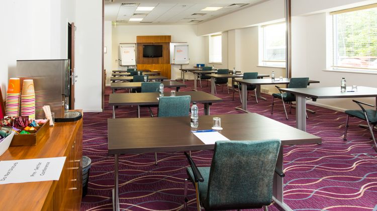 Holiday Inn Express Tamworth Meeting