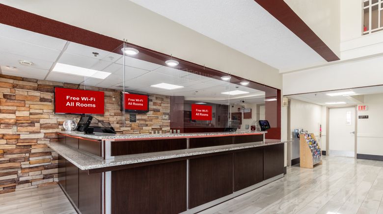 <b>Red Roof Inn El Paso West Lobby</b>. Images powered by <a href="https://www.leonardoworldwide.com/" title="Leonardo Worldwide" target="_blank">Leonardo</a>.