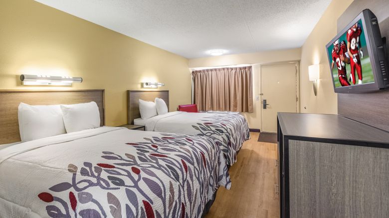 <b>Red Roof Inn Kalamazoo West-Western MI Room</b>. Images powered by <a href="https://www.leonardoworldwide.com/" title="Leonardo Worldwide" target="_blank">Leonardo</a>.