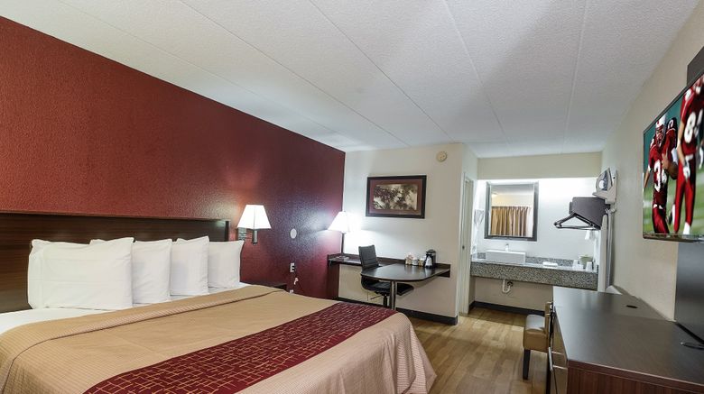 <b>Red Roof Inn Columbus East-Reynoldsburg Room</b>. Images powered by <a href="https://www.leonardoworldwide.com/" title="Leonardo Worldwide" target="_blank">Leonardo</a>.