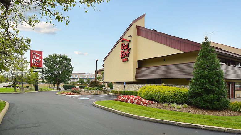 <b>Red Roof Inn Louisville East-Hurstbourne Exterior</b>. Images powered by <a href="https://www.leonardoworldwide.com/" title="Leonardo Worldwide" target="_blank">Leonardo</a>.