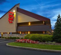 Red Roof Inn Louisville East-Hurstbourne Exterior