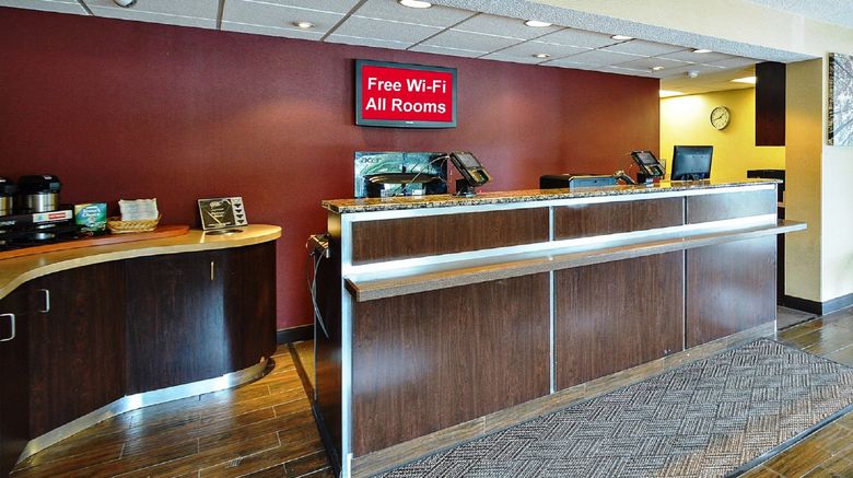 <b>Red Roof Inn Louisville East-Hurstbourne Lobby</b>. Images powered by <a href="https://www.leonardoworldwide.com/" title="Leonardo Worldwide" target="_blank">Leonardo</a>.