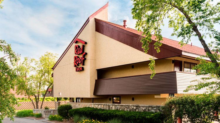 Red Roof Inn Rockford East - Casino Exterior