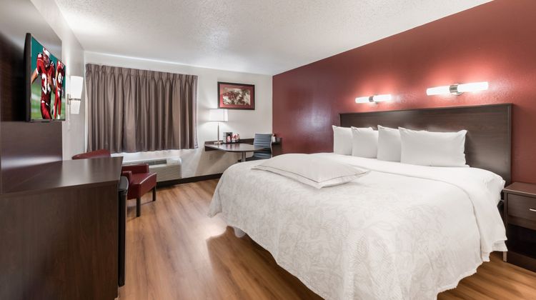 Red Roof PLUS+ Columbus - Worthington Room