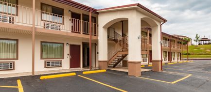 Red Roof Inn Buffalo, TX Exterior