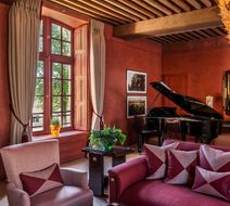 Chateau Lafaurie-Peyraguey Lobby