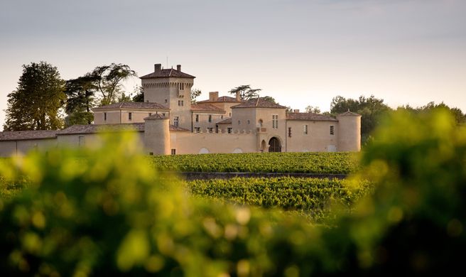 Chateau Lafaurie-Peyraguey Exterior