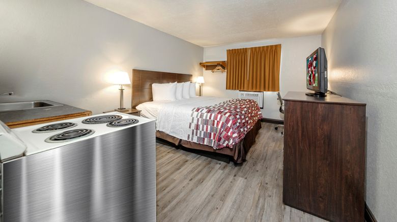 <b>Red Roof Inn Culpeper Suite</b>. Images powered by <a href="https://www.leonardoworldwide.com/" title="Leonardo Worldwide" target="_blank">Leonardo</a>.