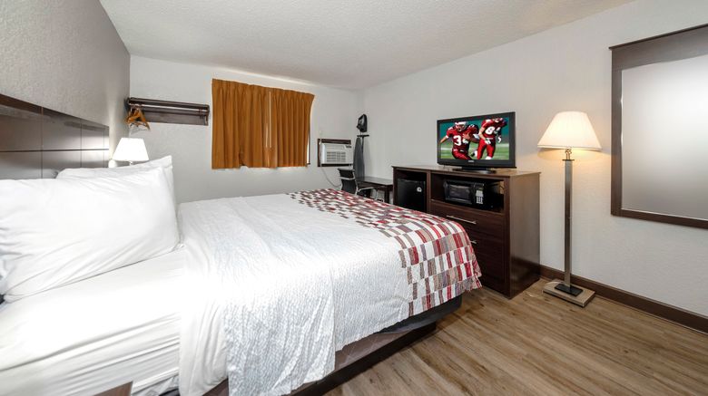 <b>Red Roof Inn Culpeper Room</b>. Images powered by <a href="https://www.leonardoworldwide.com/" title="Leonardo Worldwide" target="_blank">Leonardo</a>.