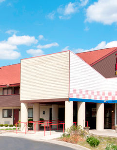 Red Roof PLUS+ Ann Arbor - U of Michigan