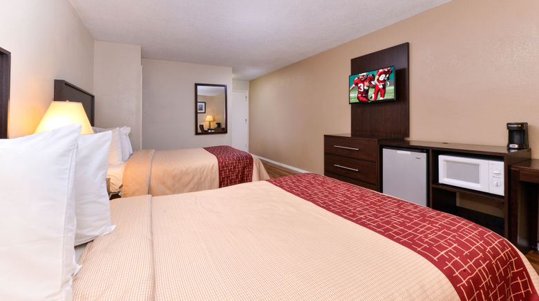 <b>Red Roof Inn Chambersburg Room</b>. Images powered by <a href="https://www.leonardoworldwide.com/" title="Leonardo Worldwide" target="_blank">Leonardo</a>.