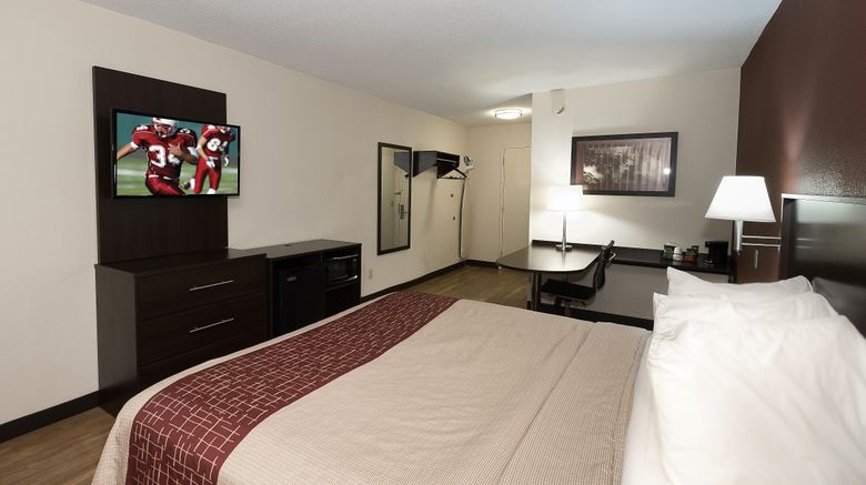 <b>Red Roof Inn Toledo - Maumee Room</b>. Images powered by <a href="https://www.leonardoworldwide.com/" title="Leonardo Worldwide" target="_blank">Leonardo</a>.