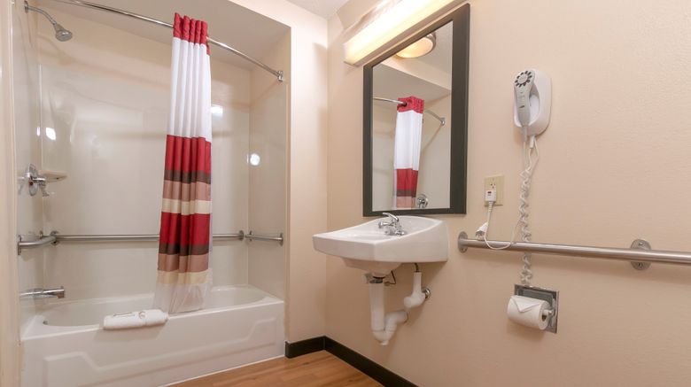 <b>Red Roof Inn Washington, PA Room</b>. Images powered by <a href="https://www.leonardoworldwide.com/" title="Leonardo Worldwide" target="_blank">Leonardo</a>.