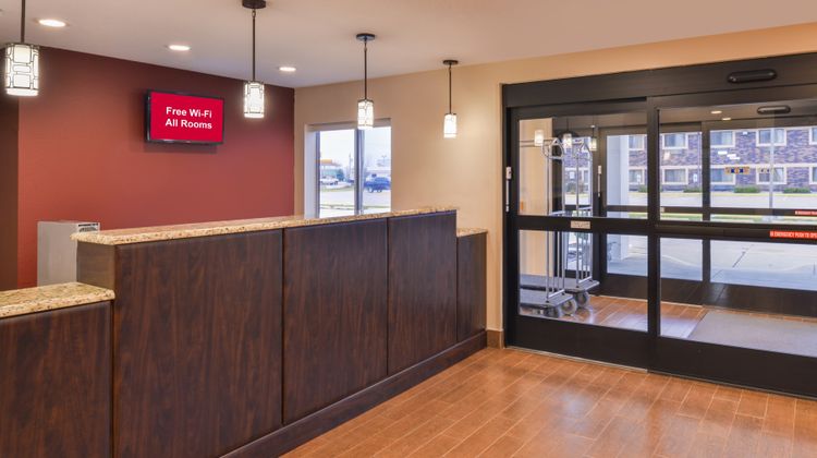 Red Roof Inn & Suites Danville Lobby