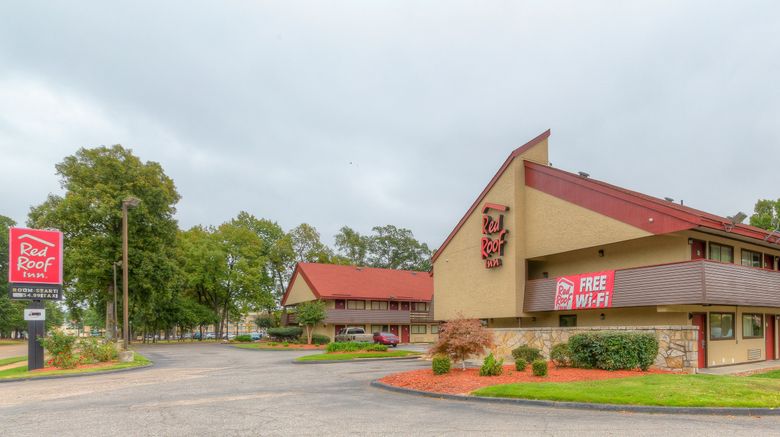 Red Roof Inn Memphis East Exterior. Images powered by <a href="http://www.leonardo.com" target="_blank" rel="noopener">Leonardo</a>.