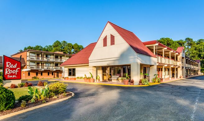 Red Roof Inn Williamsburg Exterior