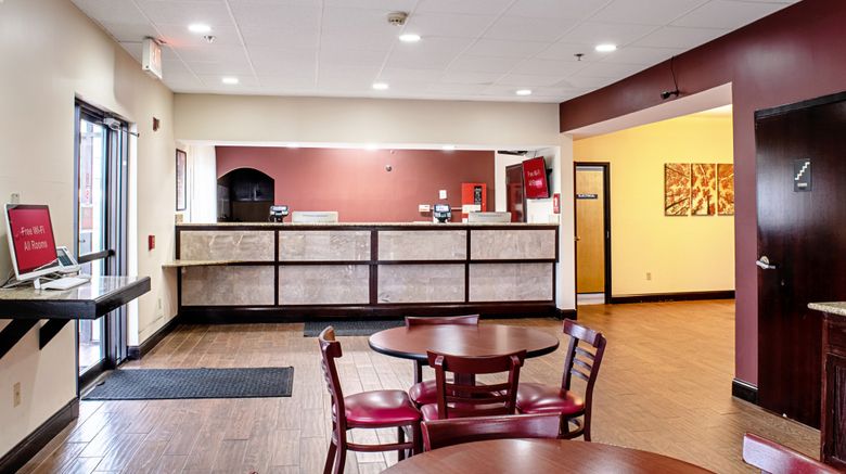 <b>Red Roof Inn Suites Middletown-Franklin Lobby</b>. Images powered by <a href="https://www.leonardoworldwide.com/" title="Leonardo Worldwide" target="_blank">Leonardo</a>.