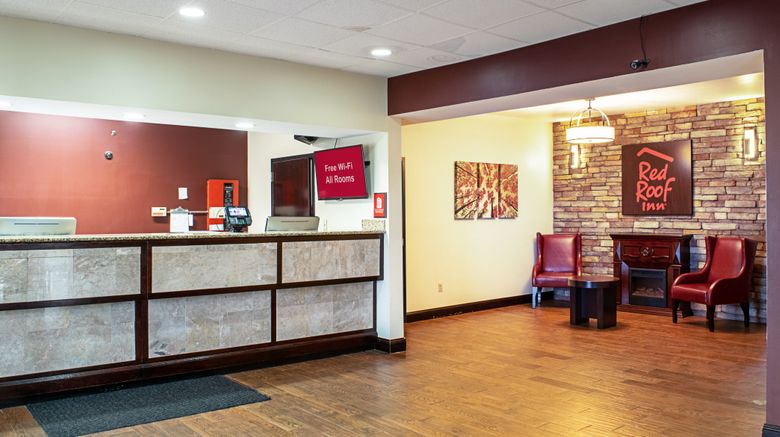 <b>Red Roof Inn Suites Middletown-Franklin Lobby</b>. Images powered by <a href="https://www.leonardoworldwide.com/" title="Leonardo Worldwide" target="_blank">Leonardo</a>.