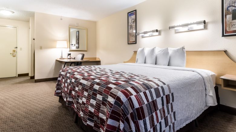 <b>Red Roof Inn Cleveland-Middleburg Height Room</b>. Images powered by <a href="https://www.leonardoworldwide.com/" title="Leonardo Worldwide" target="_blank">Leonardo</a>.
