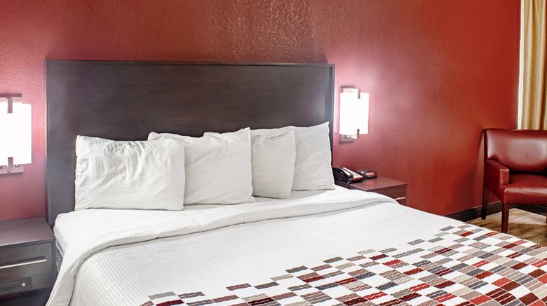 <b>Red Roof Inn Suites Middletown-Franklin Room</b>. Images powered by <a href="https://www.leonardoworldwide.com/" title="Leonardo Worldwide" target="_blank">Leonardo</a>.