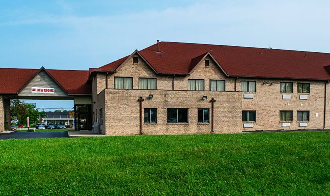Red Roof Inn Suites Middletown-Franklin Exterior