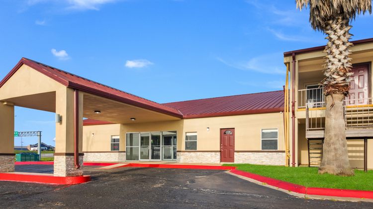 Red Roof Inn Temple Exterior