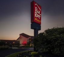 Red Roof PLUS+ Boston - Framingham Exterior