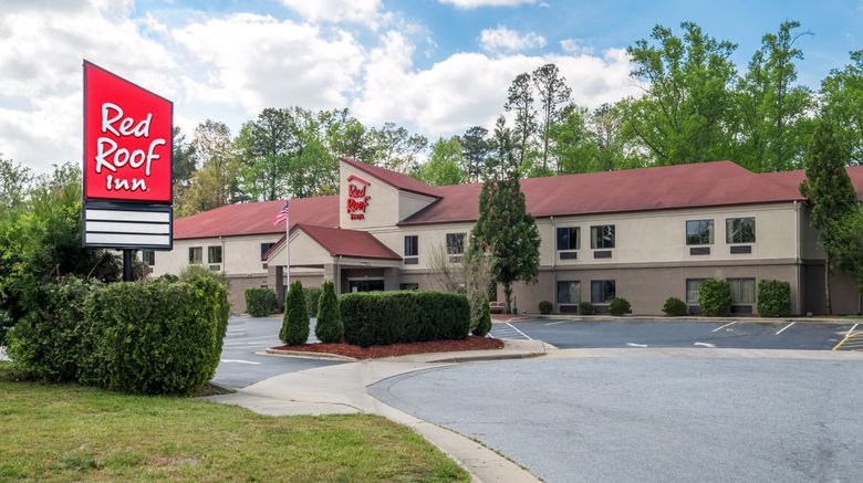 Red Roof Inn Hendersonville Exterior. Images powered by <a href="https://www.leonardoworldwide.com" target="_blank" rel="noopener">Leonardo</a>.