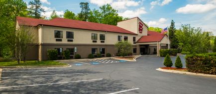 Red Roof Inn Hendersonville Exterior