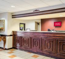 Red Roof Inn Hendersonville Lobby
