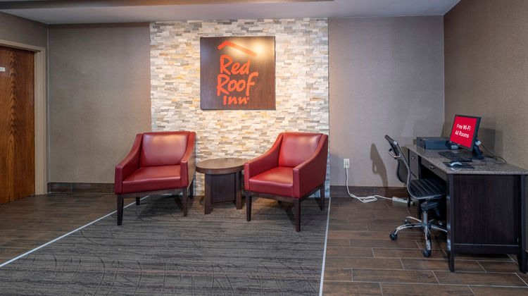 Red Roof Inn Prattville Lobby