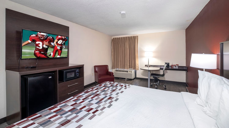 Red Roof Inn Prattville Room