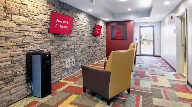 Red Roof Inn Locust Grove Lobby