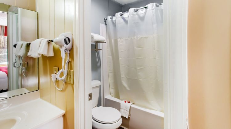 OYO Hotel Ridgeland East Room