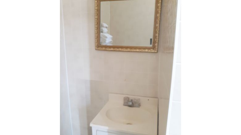 <b>OYO Hotel Durant MS Bowling Green Rd Room</b>. Images powered by <a href="https://www.leonardoworldwide.com/" title="Leonardo Worldwide" target="_blank">Leonardo</a>.