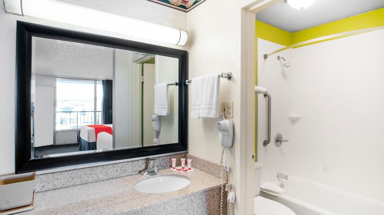 <b>OYO Hotel Oklahoma City South I-35 Room</b>. Images powered by <a href="https://www.leonardoworldwide.com/" title="Leonardo Worldwide" target="_blank">Leonardo</a>.
