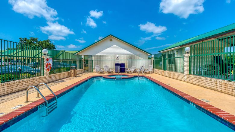 <b>OYO Hotel Yoakum West Pool</b>. Images powered by <a href="https://www.leonardoworldwide.com/" title="Leonardo Worldwide" target="_blank">Leonardo</a>.