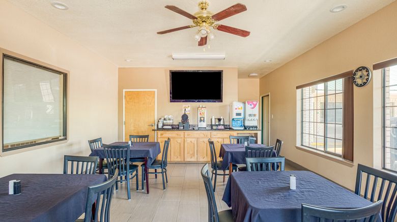 <b>OYO Hotel Yoakum West Restaurant</b>. Images powered by <a href="https://www.leonardoworldwide.com/" title="Leonardo Worldwide" target="_blank">Leonardo</a>.