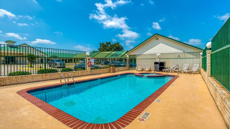 <b>OYO Hotel Yoakum West Pool</b>. Images powered by <a href="https://www.leonardoworldwide.com/" title="Leonardo Worldwide" target="_blank">Leonardo</a>.
