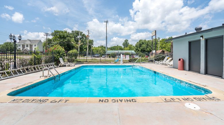<b>OYO Hotel Shreveport Airport North Pool</b>. Images powered by <a href="https://www.leonardoworldwide.com/" title="Leonardo Worldwide" target="_blank">Leonardo</a>.
