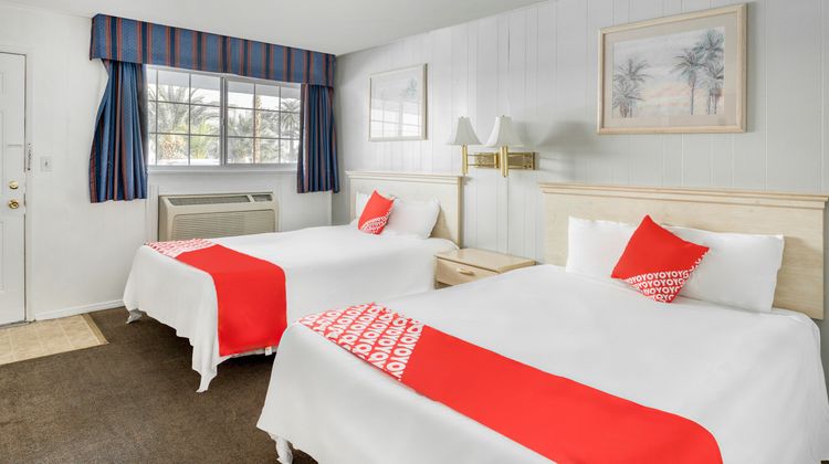 OYO Hotel Gateway Las Vegas Room